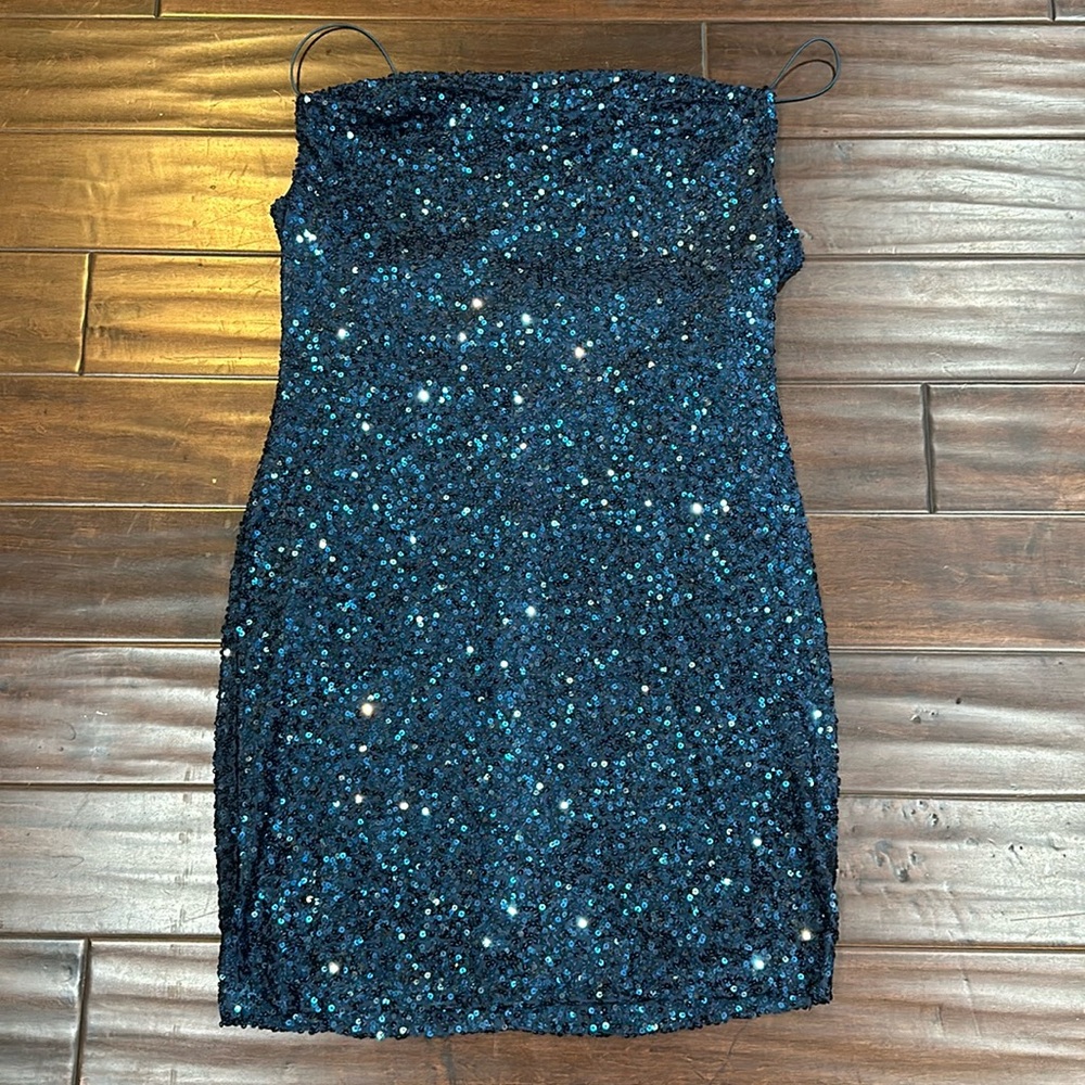 Sparkly beautiful cross body dark blue mini dress
